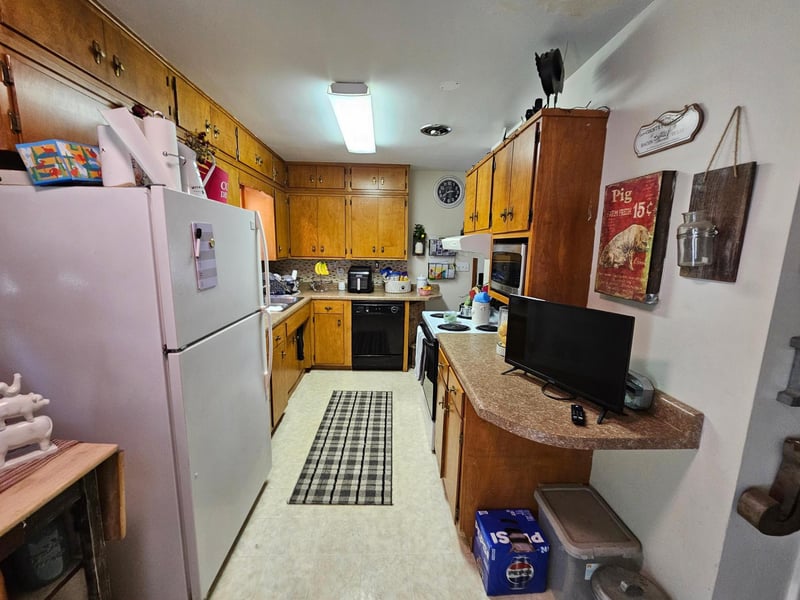 1322 19th St S, Moorhead, MN 56560