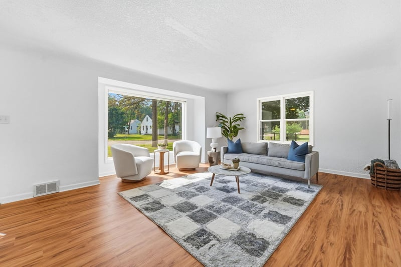 5724 Hampshire Ave N, Crystal, MN 55428