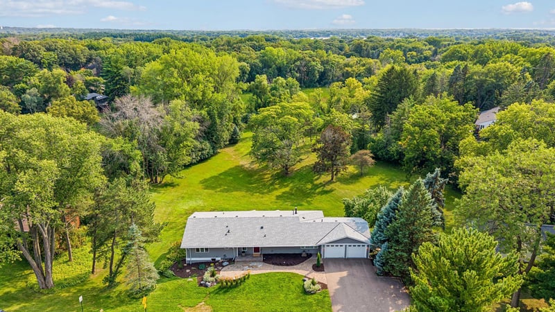 15803 Holdridge Rd E, Wayzata, MN 55391