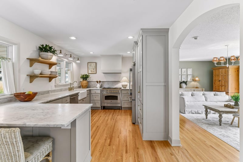 15803 Holdridge Rd E, Wayzata, MN 55391