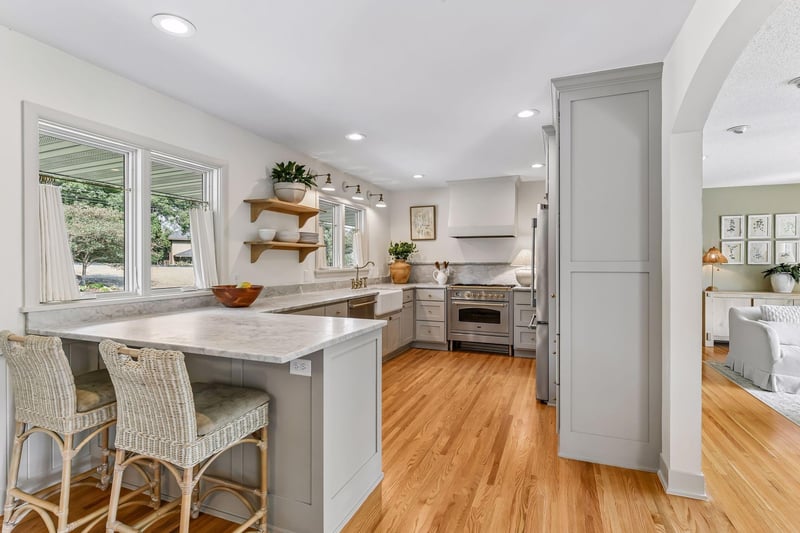 15803 Holdridge Rd E, Wayzata, MN 55391