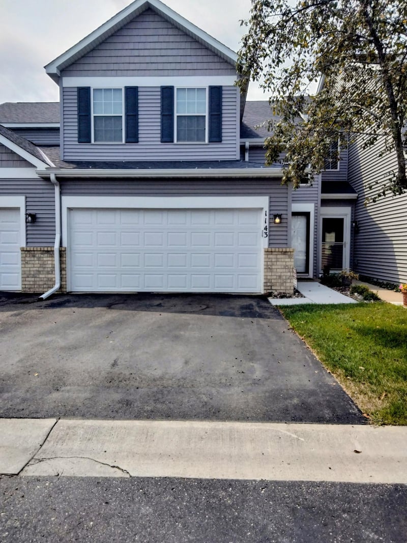 1143 Bergmann Dr, Stillwater, MN 55082