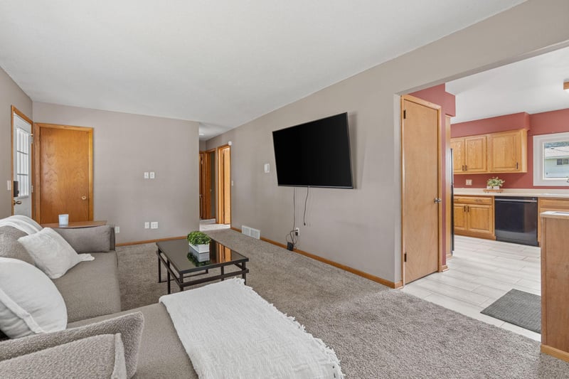 8730 Portland Ave S, Bloomington, MN 55420