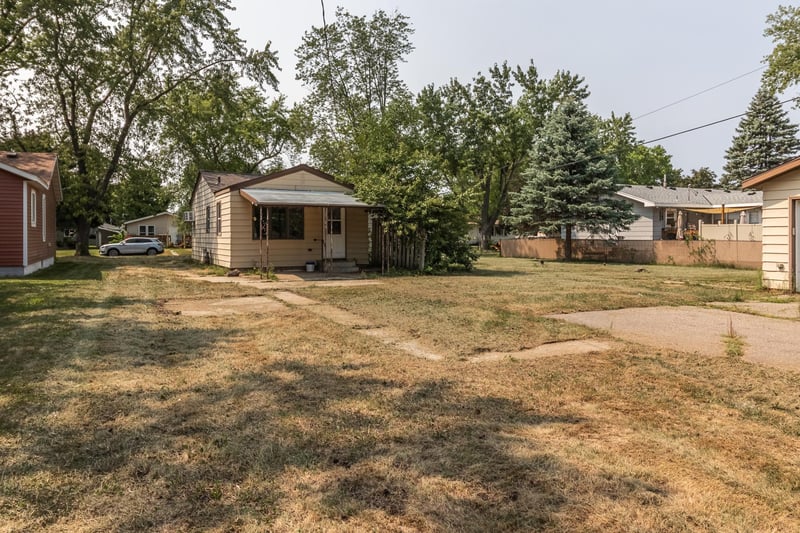 916 34th Ave N, Saint Cloud, MN 56303