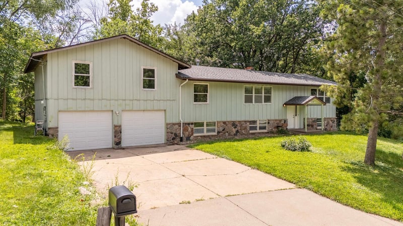 1212 44 1/2 Ave NE, Columbia Heights, MN 55421