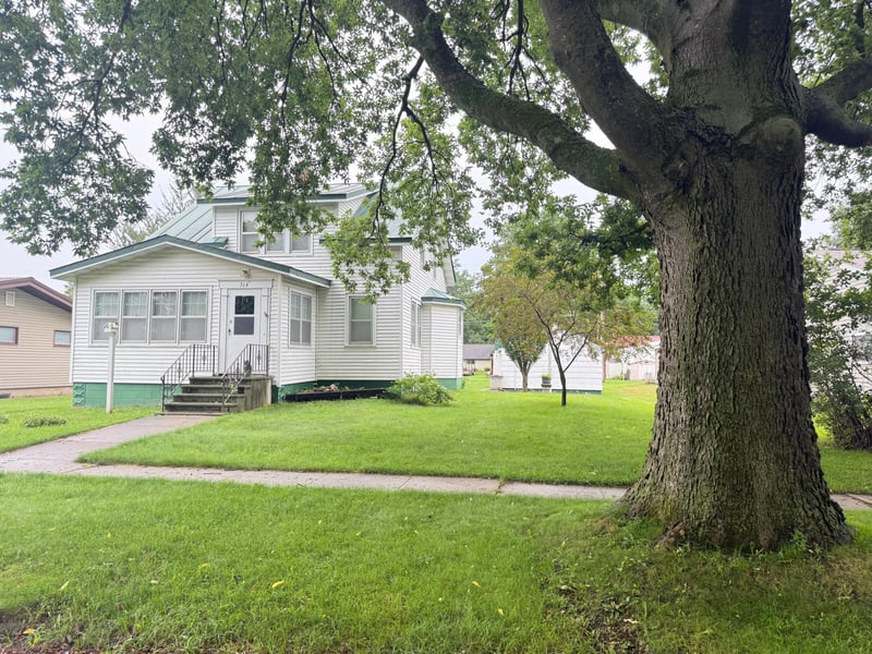314 S Grant St, Houston, MN 55943