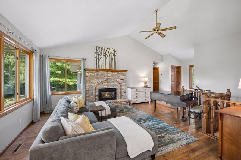 10205 Aetna Ave NE, Monticello, MN 55362