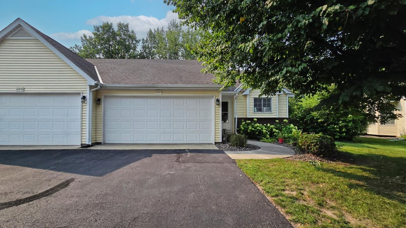 12973 Eastview Ct, Apple Valley, MN 55124