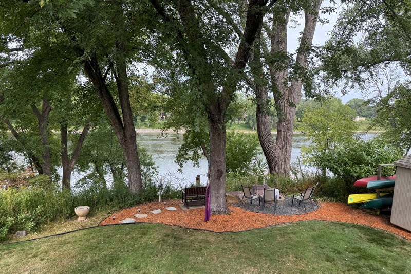 165 Hartman Cir NE, Fridley, MN 55432