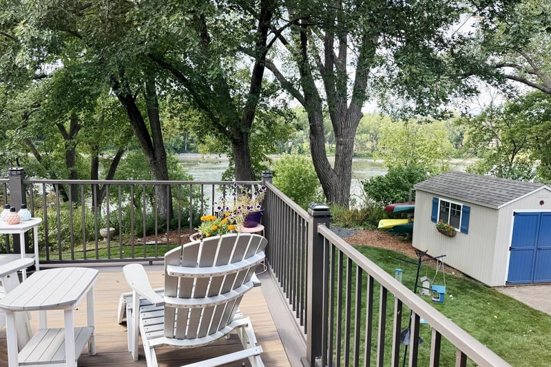 165 Hartman Cir NE, Fridley, MN 55432