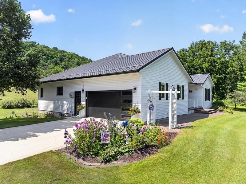 42112 State Highway 30, Rushford, MN 55971