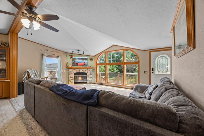 766 14th Ave, Almena, WI 54805