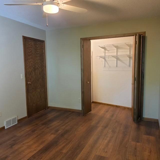 28957 Linden Ave, Lindstrom, MN 55045