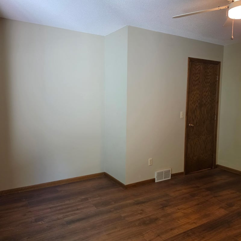 28957 Linden Ave, Lindstrom, MN 55045
