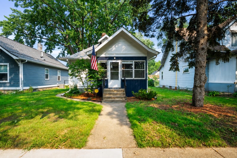 4338 James Ave N, Minneapolis, MN 55412