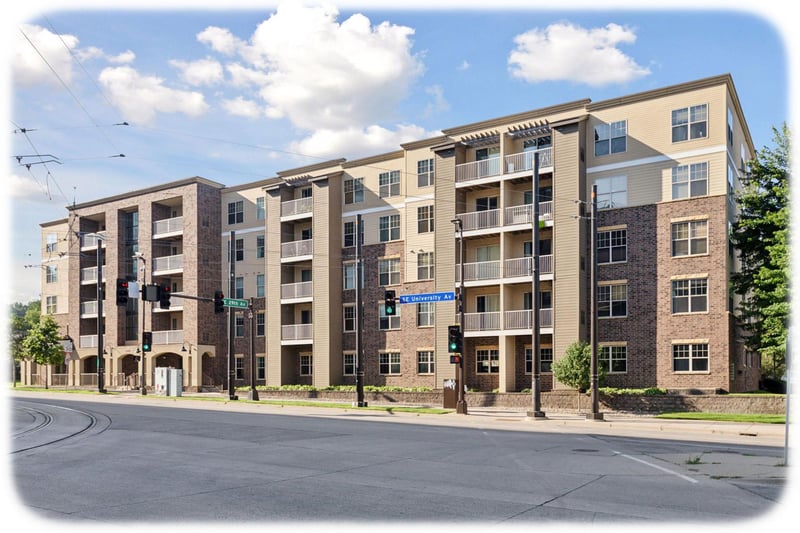 2900 University Ave SE #208, Minneapolis, MN 55414