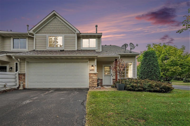 1495 Riverpointe Rd #F, Watertown, MN 55388