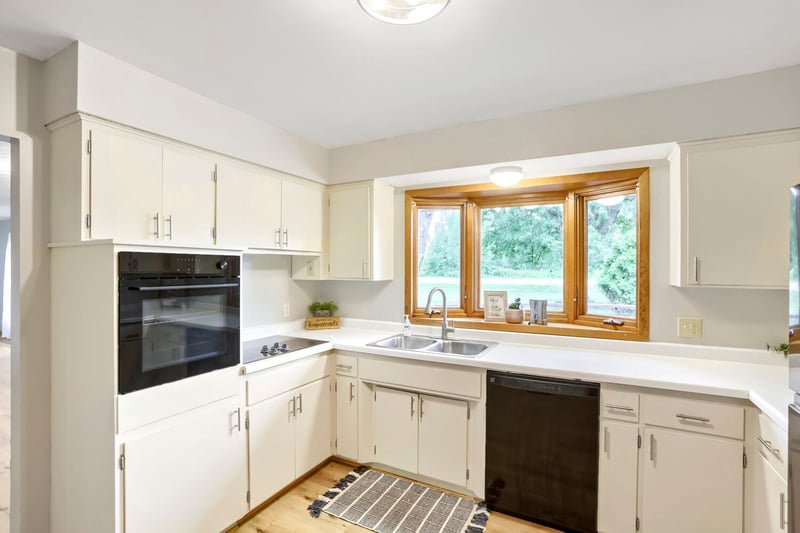 19293 Forest Blvd N, Forest Lake, MN 55025