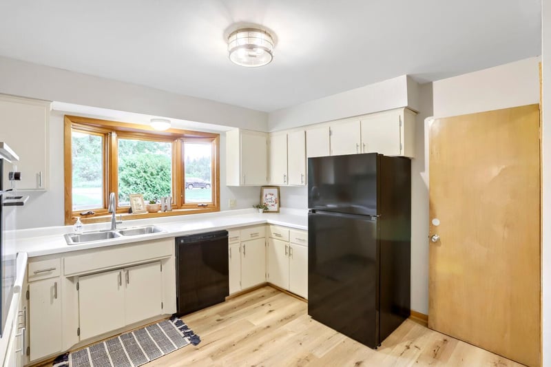 19293 Forest Blvd N, Forest Lake, MN 55025