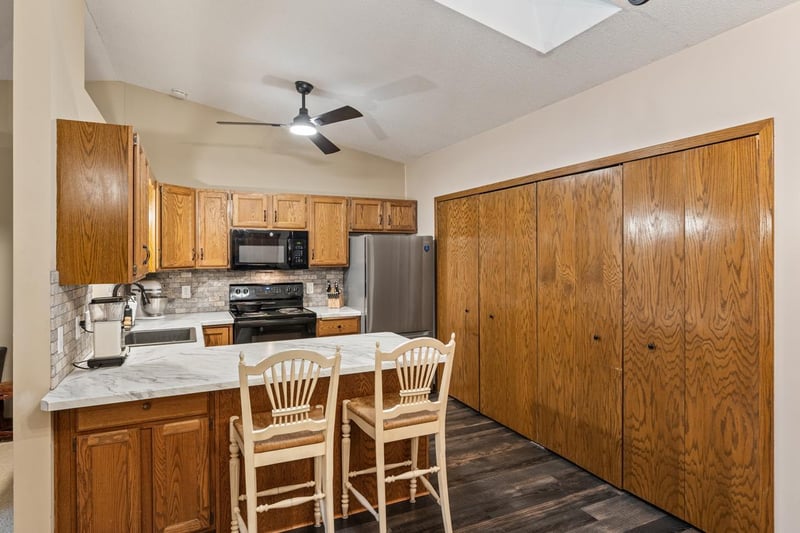 14210 44th Pl N #1, Plymouth, MN 55446