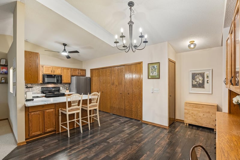 14210 44th Pl N #1, Plymouth, MN 55446
