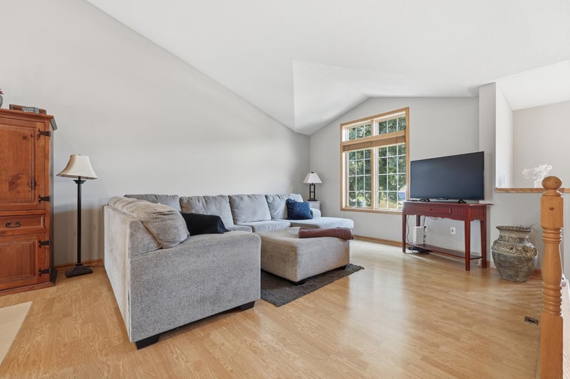 13203 Jefferson St, Becker, MN 55308