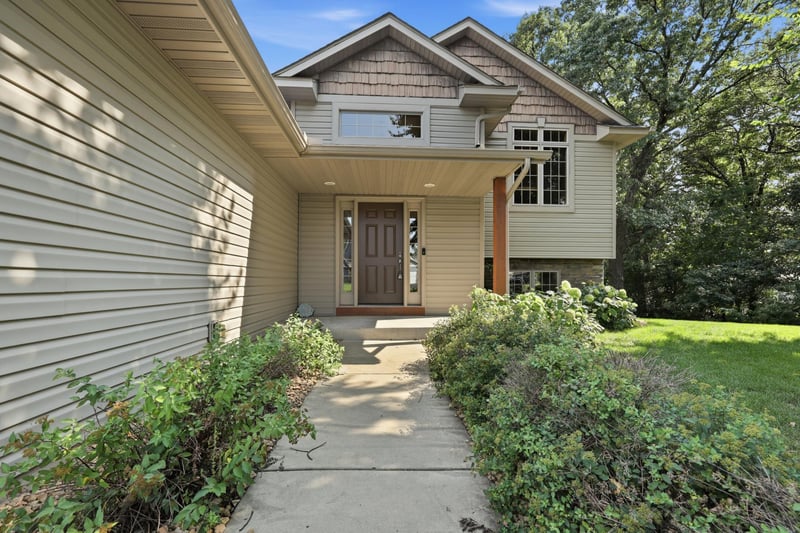 13203 Jefferson St, Becker, MN 55308