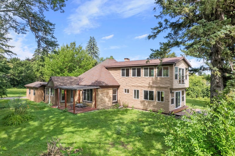 813 7th St, Madison Lake, MN 56063