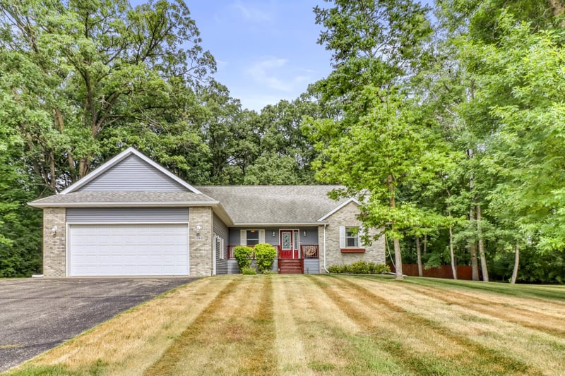 1084 Timber Dr, Detroit Lakes, MN 56501