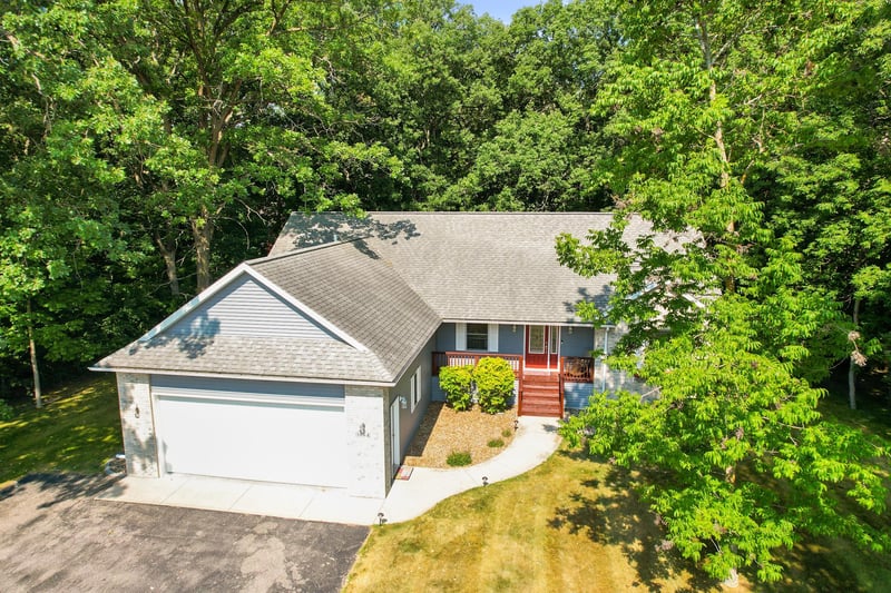 1084 Timber Dr, Detroit Lakes, MN 56501
