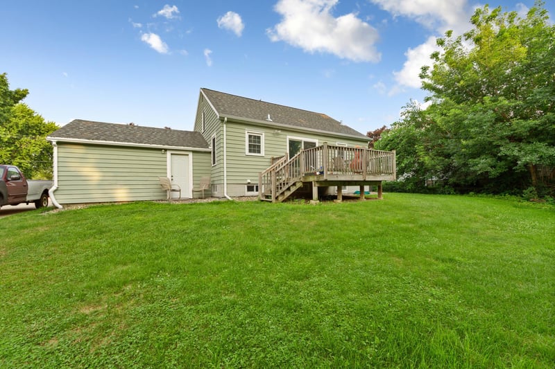 718 5th St SE, Waseca, MN 56093