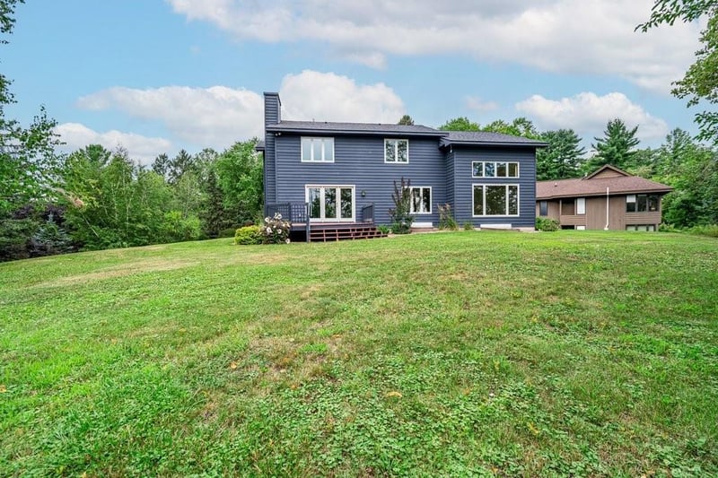 503 Grandview Heights Ct, Menomonie, WI 54751
