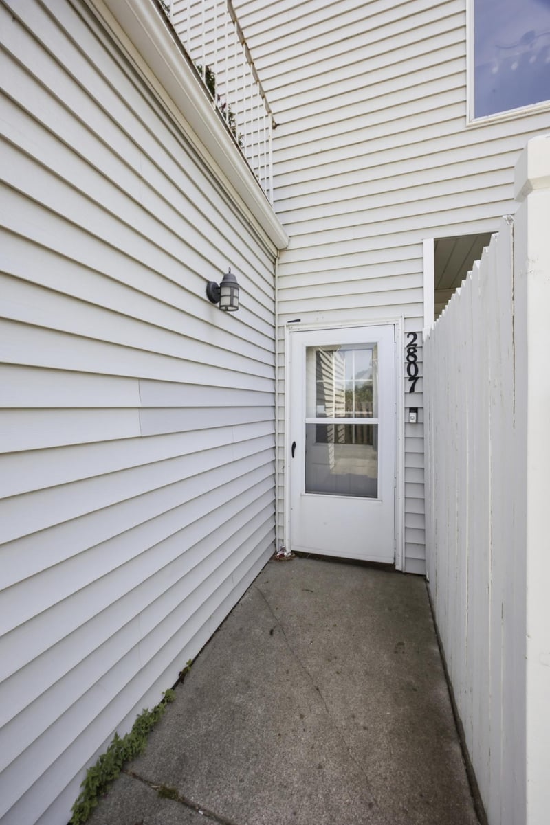 2807 32nd St S, Moorhead, MN 56560