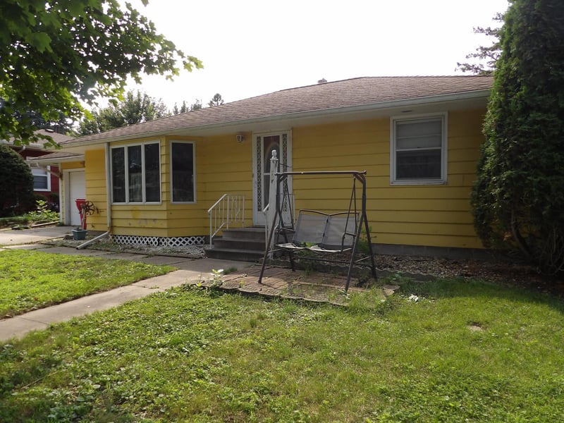 305 16th St NW, Austin, MN 55912