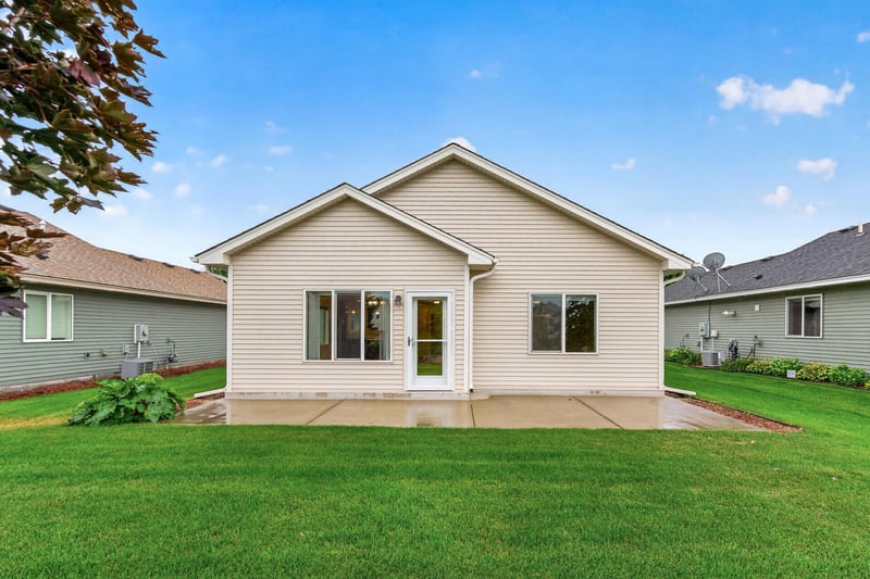 1012 Golden Way NW, Isanti, MN 55040