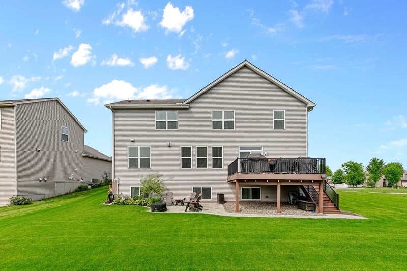 14187 Oneka Pw N, Hugo, MN 55038