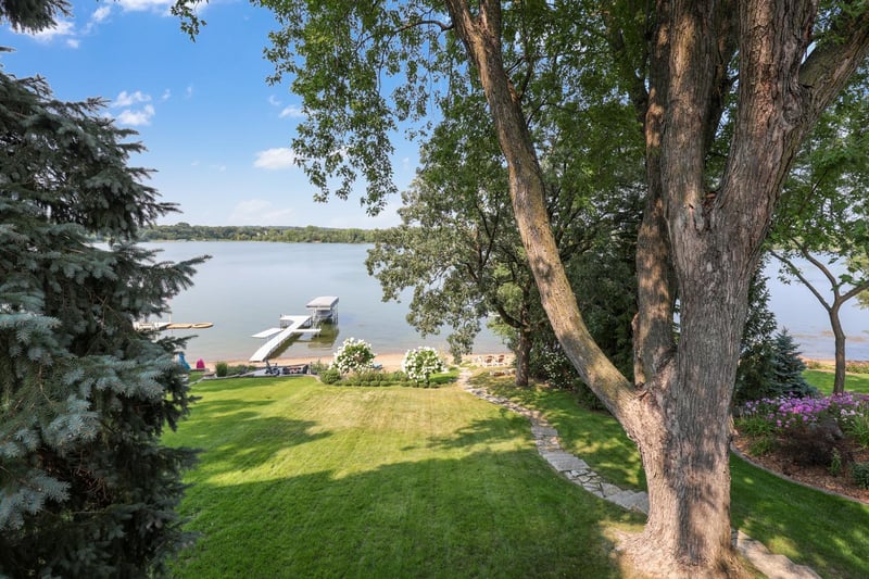 19767 Jersey Ave, Lakeville, MN 55044