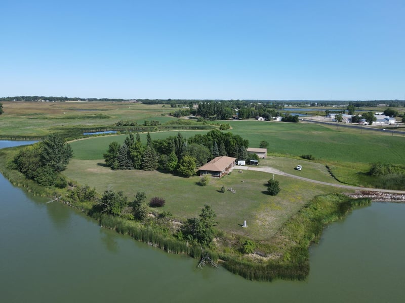2814 Pebble Lake Rd, Fergus Falls, MN 56537