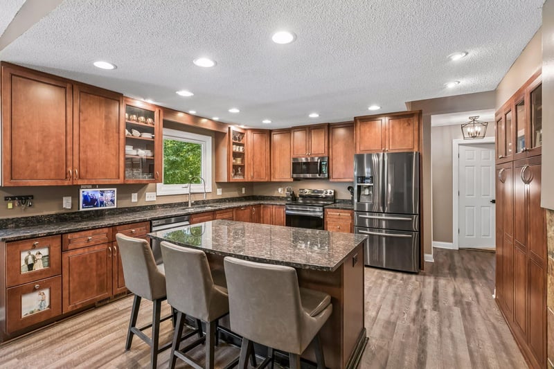 5505 W Danube Rd, Fridley, MN 55432