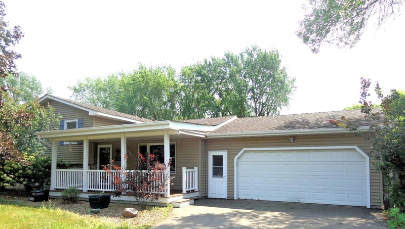 11071 26th St NE, Saint Michael, MN 55376