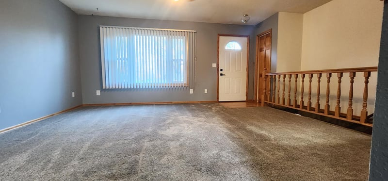 217 8th St NW, Little Falls, MN 56345