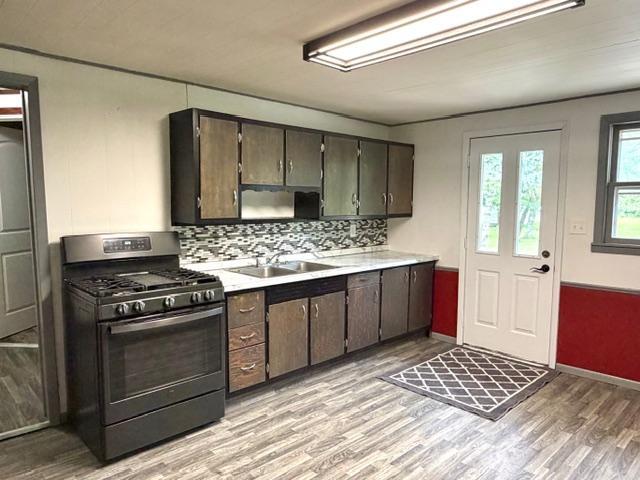 606 9th Ave SE, Roseau, MN 56751