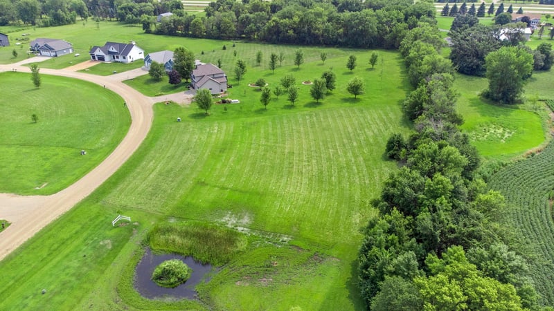 108th 108th Cir, Glencoe, MN 55336