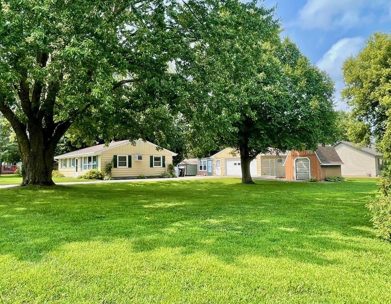 604 22nd Ave NW, Austin, MN 55912