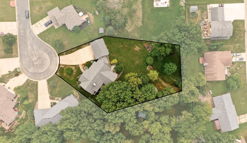 425 Lally Ct, Zumbrota, MN 55992