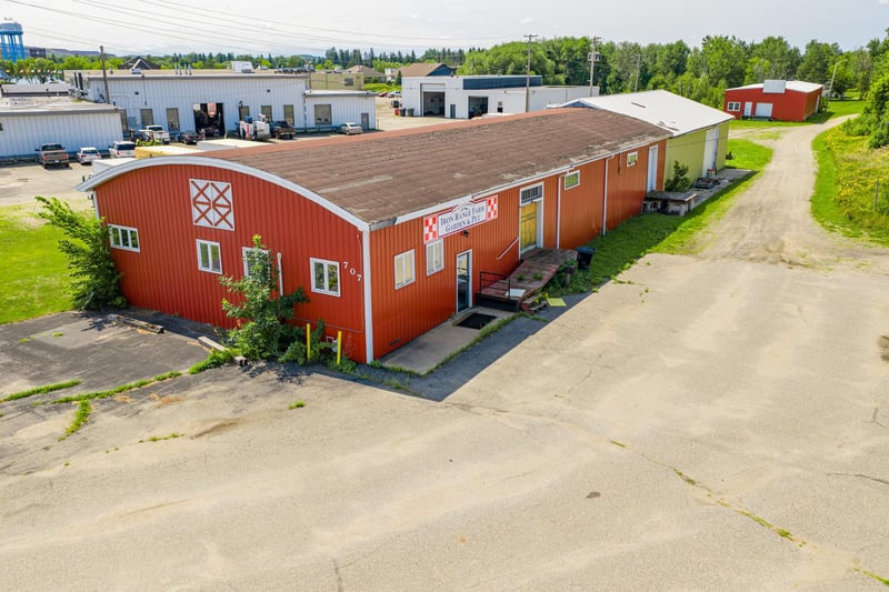 707 N 6th Ave, Virginia, MN 55792