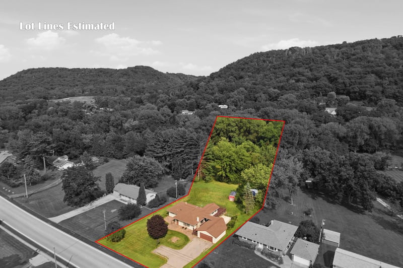 1580 Gilmore Valley Rd, Winona, MN 55987