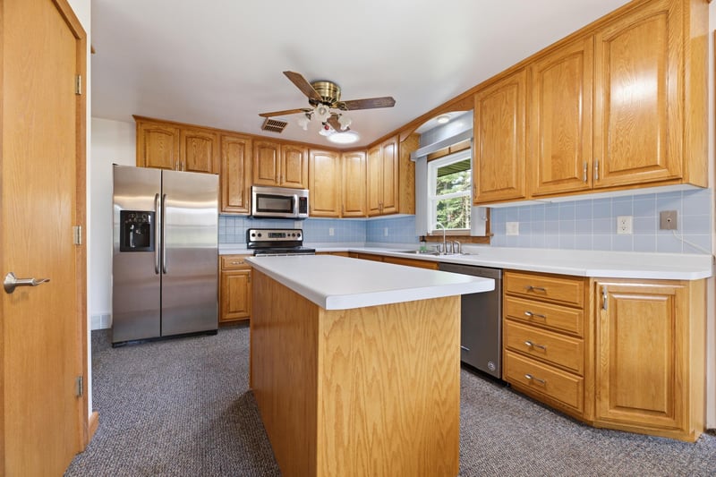 1580 Gilmore Valley Rd, Winona, MN 55987