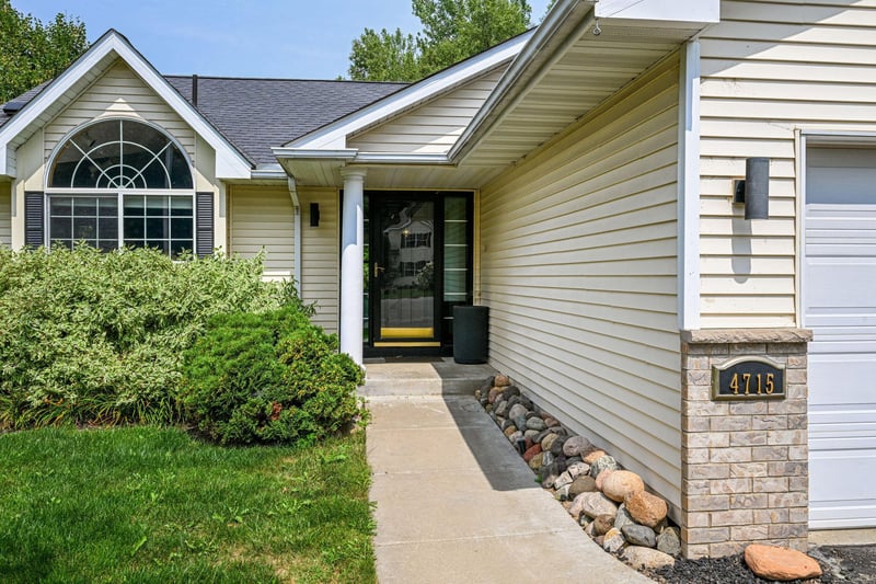 4715 190th St W, Farmington, MN 55024
