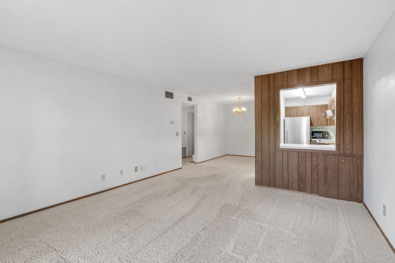 4120 Parklawn Ave #220, Edina, MN 55435